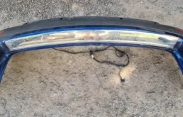 Накладка заднего бампера для Volkswagen Touareg 2007 года на фотографиях