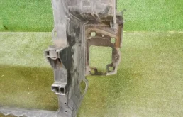 Панель радиатора (телевизор) для Mercedes-Benz M class на фотографиях