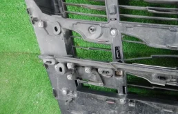 Решетка радиатора для Toyota Alphard на фотографиях