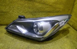 Фара ксенон левая для Hyundai Solaris на фотографиях