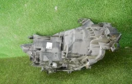 Фара левая для Mazda CX 5 2011 года на фотографиях