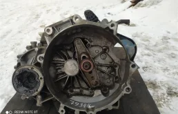 Корпус МКПП для Volkswagen Passat на фотографиях