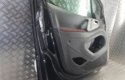 Двери для Citroen Berlingo 2002 года на фотографиях