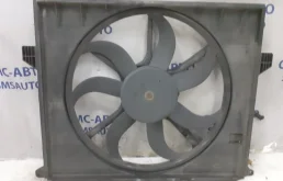 Вентилятор радиатора охлаждения ДВС для Mercedes-Benz M class 2006 года на фотографиях