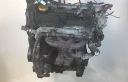 Двигатель без навесного для Fiat Doblo 2003 года на фотографиях