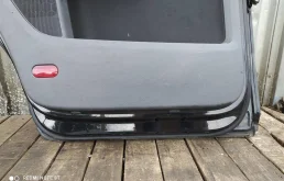 Дверь задняя левая для Volkswagen Touran 2009 года на фотографиях