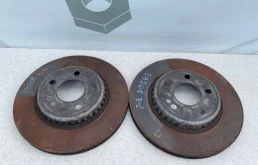 Диски тормозные передние (комплект) для Mercedes-Benz E class 2021 года на фотографиях