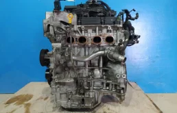 Двигатель без навесного для Nissan X-Trail 2017 года на фотографиях