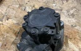 Насос ГУР для Audi A8 2010 года на фотографиях