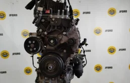 Двигатель без навесного для Kia Carnival 2022 года на фотографиях