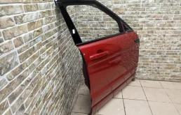 Двери для Land Rover Range Rover Evoque 2013 года на фотографиях