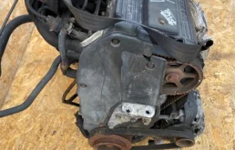 Двигатель без навесного для Rover 45 на фотографиях