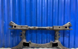 Задняя балка для Mitsubishi ASX 2010 года на фотографиях