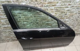 Дверь передняя правая для Mercedes-Benz E class на фотографиях