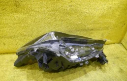 Фары для Mazda CX 5 2018 года на фотографиях