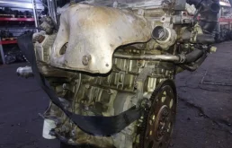 Двигатель для Toyota RAV4 2012 года на фотографиях