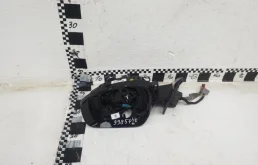 Стекла и зеркала для Land Rover Range Rover 2011 года на фотографиях