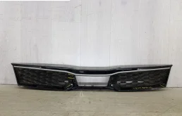 Решетка радиатора для Kia Rio X line 2021 года на фотографиях