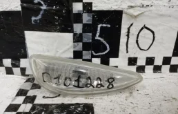 Поворотник передний правый для Hyundai Solaris на фотографиях