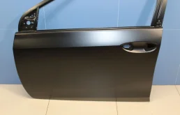 Дверь передняя левая для Toyota Corolla 2016 года на фотографиях