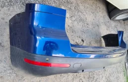 Накладка заднего бампера для Volkswagen Touareg 2007 года на фотографиях