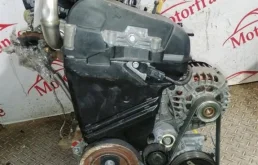 Двигатель без навесного для Renault Laguna на фотографиях