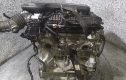 Двигатель для Nissan Serena 2015 года на фотографиях