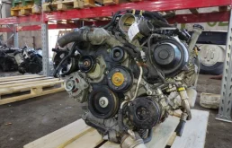 Двигатель для Toyota Land Cruiser на фотографиях