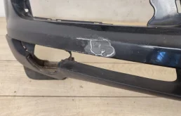 Бампер для Audi Q7 2006 года на фотографиях