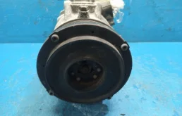 Компрессор кондиционера для Toyota RAV4 2018 года на фотографиях