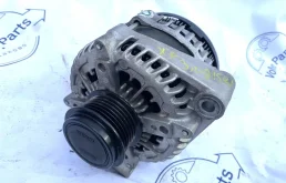 Генератор для Jaguar XF 2010 года на фотографиях