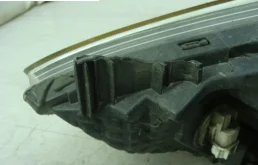 Фара ксенон левая для Hyundai Solaris 2011 года на фотографиях