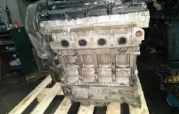 Двигатель без навесного для Rover 45 на фотографиях