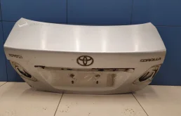 Крышка багажника для Toyota Corolla 2006 года на фотографиях
