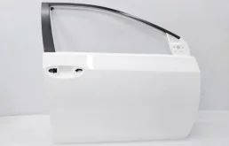 Дверь передняя правая для Toyota Corolla 2018 года на фотографиях