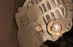 Генератор для Renault Logan 2013 года на фотографиях