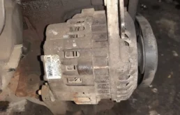 Генератор для Renault Logan 2013 года на фотографиях