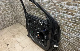 Дверь передняя левая для Jeep Grand Cherokee 2016 года на фотографиях