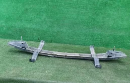 Усилитель бампера задний нижний для Hyundai Solaris 2014 года на фотографиях