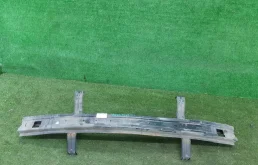 Усилитель бампера задний нижний для Hyundai Solaris 2014 года на фотографиях