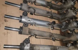 Рулевая рейка для Opel Astra 1999 года на фотографиях