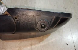 Стекла и зеркала для Nissan Qashqai 2011 года на фотографиях