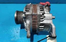 Генератор для Nissan Navara 2008 года на фотографиях