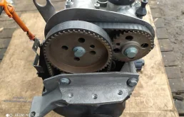 Двигатель без навесного для Volkswagen Polo 2003 года на фотографиях