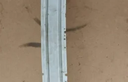 Усилитель бампера передний нижний для Opel Astra 2010 года на фотографиях