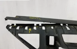 Кожух замка капота для Hyundai Solaris на фотографиях