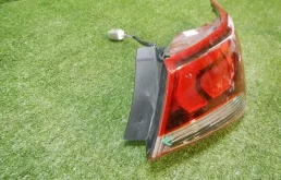 Фонарь внешний правый для Hyundai Solaris 2021 года на фотографиях