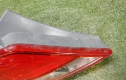 Фонарь левый для Hyundai Solaris 2015 года на фотографиях