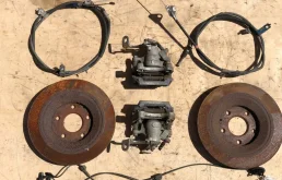 Суппорт задний левый для Mazda CX 5 на фотографиях