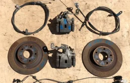 Суппорт задний левый для Mazda CX 5 на фотографиях